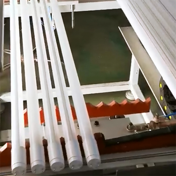 LED节能灯管自动老化线